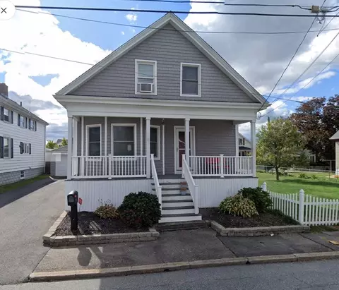 16 Garfield St, Dartmouth, MA 02748