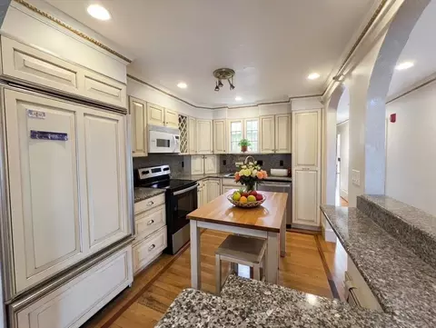 Kitchen - 1002 Beacon St, Brookline, MA 02446 photo 2 of 2