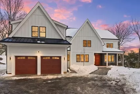 60 Lynnbrook Rd # R, Lynnfield, MA 01940