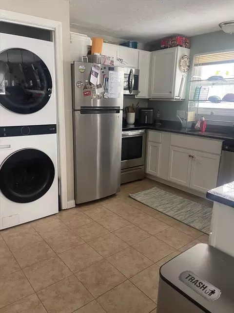 Kitchen - 100 Central Ave #4, Ayer, MA 01432 photo 1 of 3