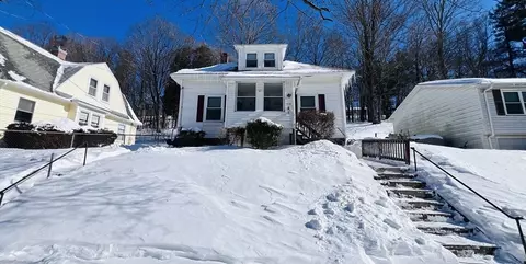 118 Beaconsfield Rd, Worcester, MA 01602