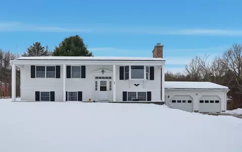 32 Homestead Ave, Greenfield, MA 01301