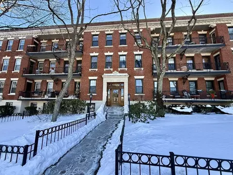 1754 Commonwealth Ave #B, Boston, MA 02135