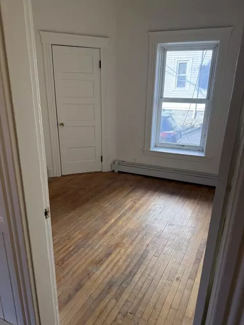 2 Preston St, Worcester, MA 01610 photo 4