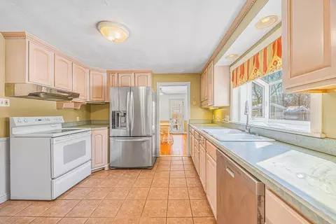 120 Bridle Path Rd, Springfield, MA 01118 photo 13