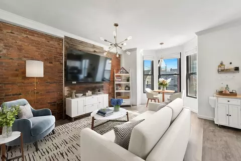 158 F St #2, Boston, MA 02127
