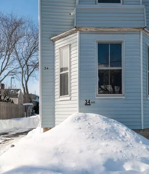 34 Chase St, Beverly, MA 01915 photo 5