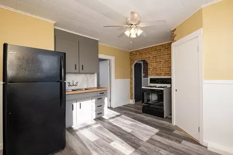 34 Chase St, Beverly, MA 01915 photo 12
