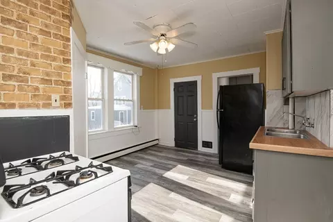 34 Chase St, Beverly, MA 01915 photo 16