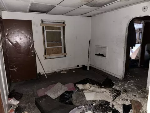 196 Massasoit St, Springfield, MA 01107 photo 6