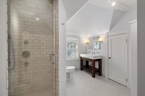 29 Abbott Rd, Wellesley, MA 02481 photo 22
