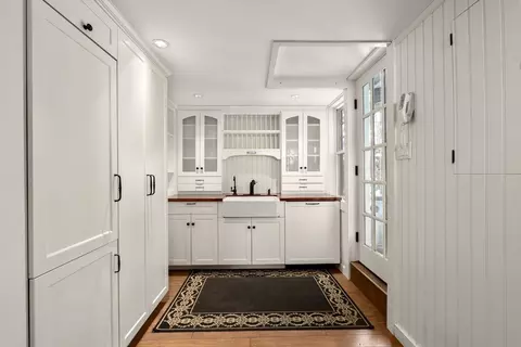 29 Abbott Rd, Wellesley, MA 02481 photo 24