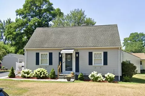 112 W Canton Cir, Springfield, MA 01104