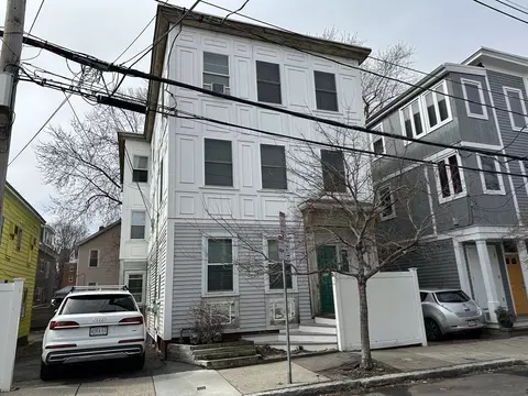 65 Howard St #1, Cambridge, MA 02139