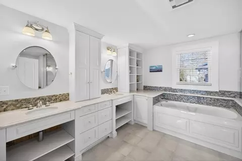 357 Lakeside Dr W, Centerville, MA 02632 photo 11