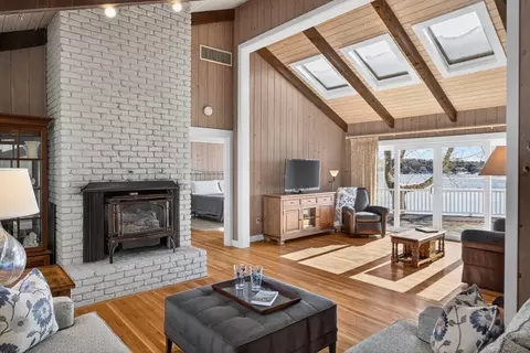 357 Lakeside Dr W, Centerville, MA 02632 photo 9