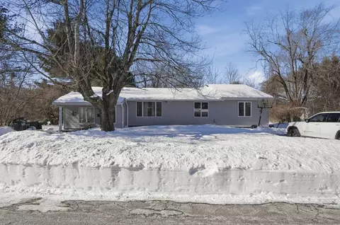 104 Appleton Rd, Auburn, MA 01501 photo 2