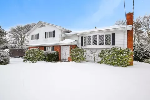 220 Mount Vernon St, New Bedford, MA 02740
