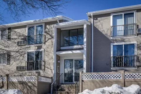 23 Village Rock Ln #22, Natick, MA 01760