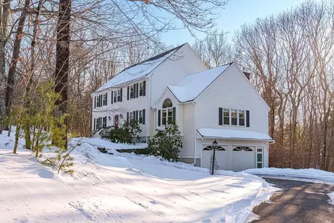 23 Cedar Farms Rd, Medway, MA 02053