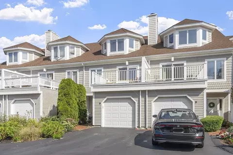 15 Raven Ln #15, Gloucester, MA 01930