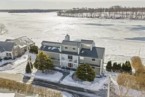 141 Edgewater Rd, Hull, MA 02045