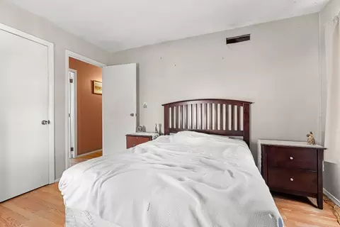 Bedroom - 194 River Rd, Lowell, MA 01852 photo 2 of 6