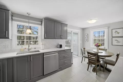 29 Sandra Rd, Easthampton, MA 01027 photo 14