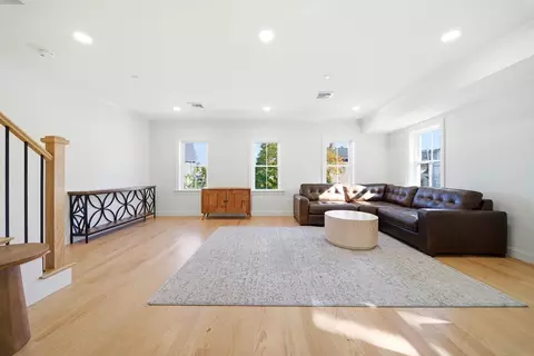 50 N Payne St #6, Quincy, MA 02169