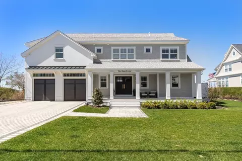 Exterior - 2 Beach Ln, Hingham, MA 02043 photo 2 of 3