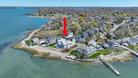2 Beach Ln, Hingham, MA 02043
