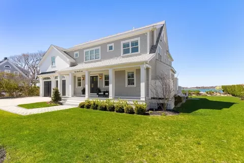 Exterior - 2 Beach Ln, Hingham, MA 02043 photo 3 of 3