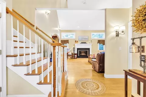 9 Marissa Cir, Worcester, MA 01603 photo 13