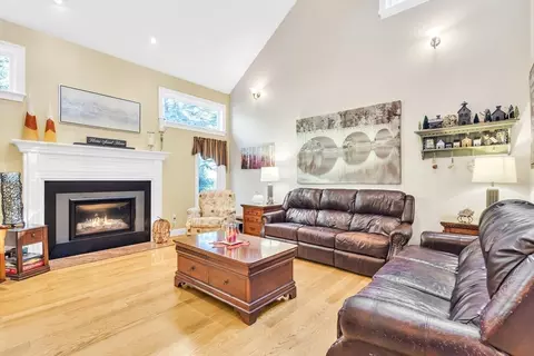 9 Marissa Cir, Worcester, MA 01603 photo 5