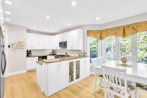 9 Marissa Cir, Worcester, MA 01603 photo 10