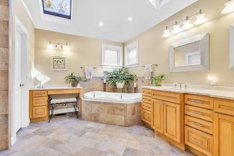 9 Marissa Cir, Worcester, MA 01603 photo 23