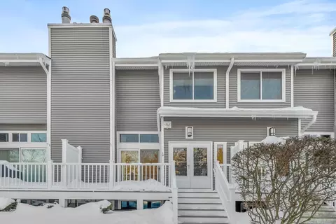 255 North Rd #18, Chelmsford, MA 01824