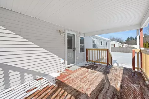 Exterior - 39 Thyme Ln, Springfield, MA 01129 photo 2 of 2