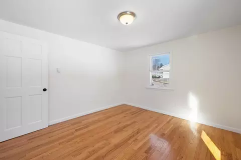 Bedroom - 39 Thyme Ln, Springfield, MA 01129 photo 2 of 8