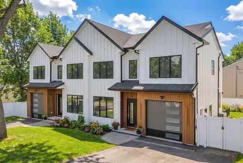 447 Hillside Ave #447, Needham, MA 02494