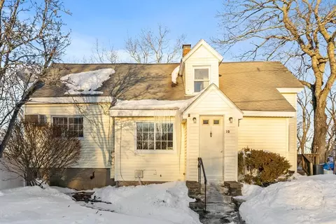 10 Fairview Rd, Peabody, MA 01960