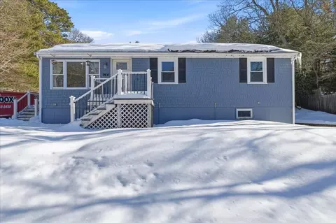 944 Long Pond Rd, Plymouth, MA 02360