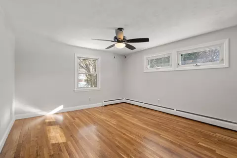 Bedroom - 6 Nathaniel St, Worcester, MA 01604 photo 2 of 4