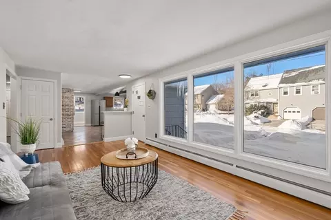 Living - 6 Nathaniel St, Worcester, MA 01604 photo 2 of 4