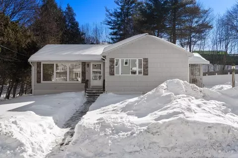 Exterior - 6 Nathaniel St, Worcester, MA 01604 photo 2 of 9