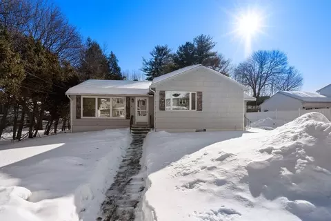 6 Nathaniel St, Worcester, MA 01604