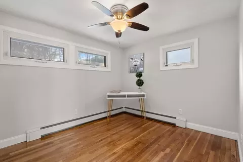 Bedroom - 6 Nathaniel St, Worcester, MA 01604 photo 4 of 4