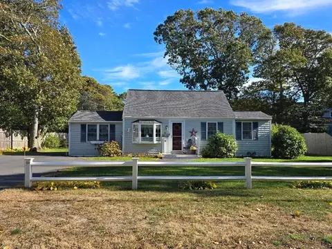 36 Pine Cone Dr, Yarmouth, MA 02673