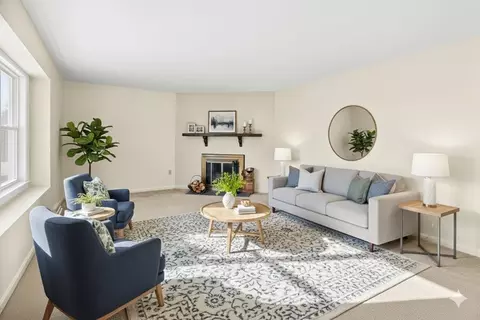 Living - 5 Robin Cir #5, Norton, MA 02766 photo 1 of 3