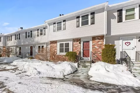 Exterior - 5 Robin Cir #5, Norton, MA 02766 photo 2 of 3
